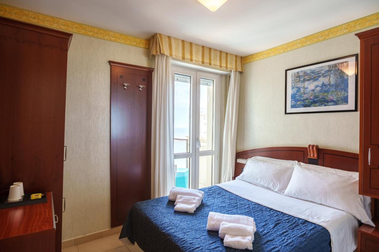 Hotel Rex 리미니 외부 사진