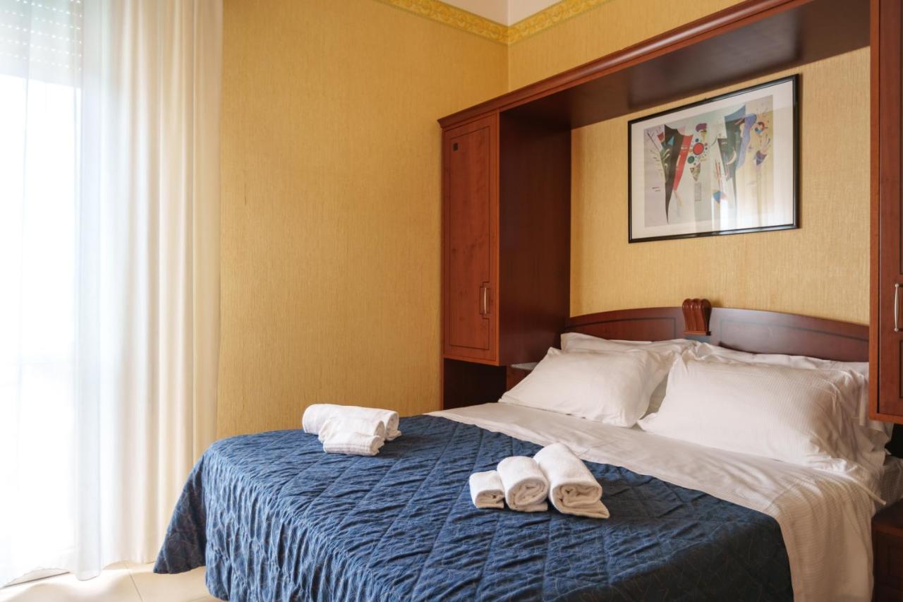 Hotel Rex 리미니 외부 사진