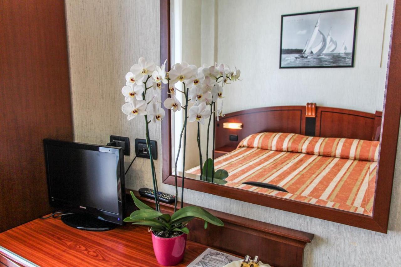 Hotel Rex 리미니 외부 사진