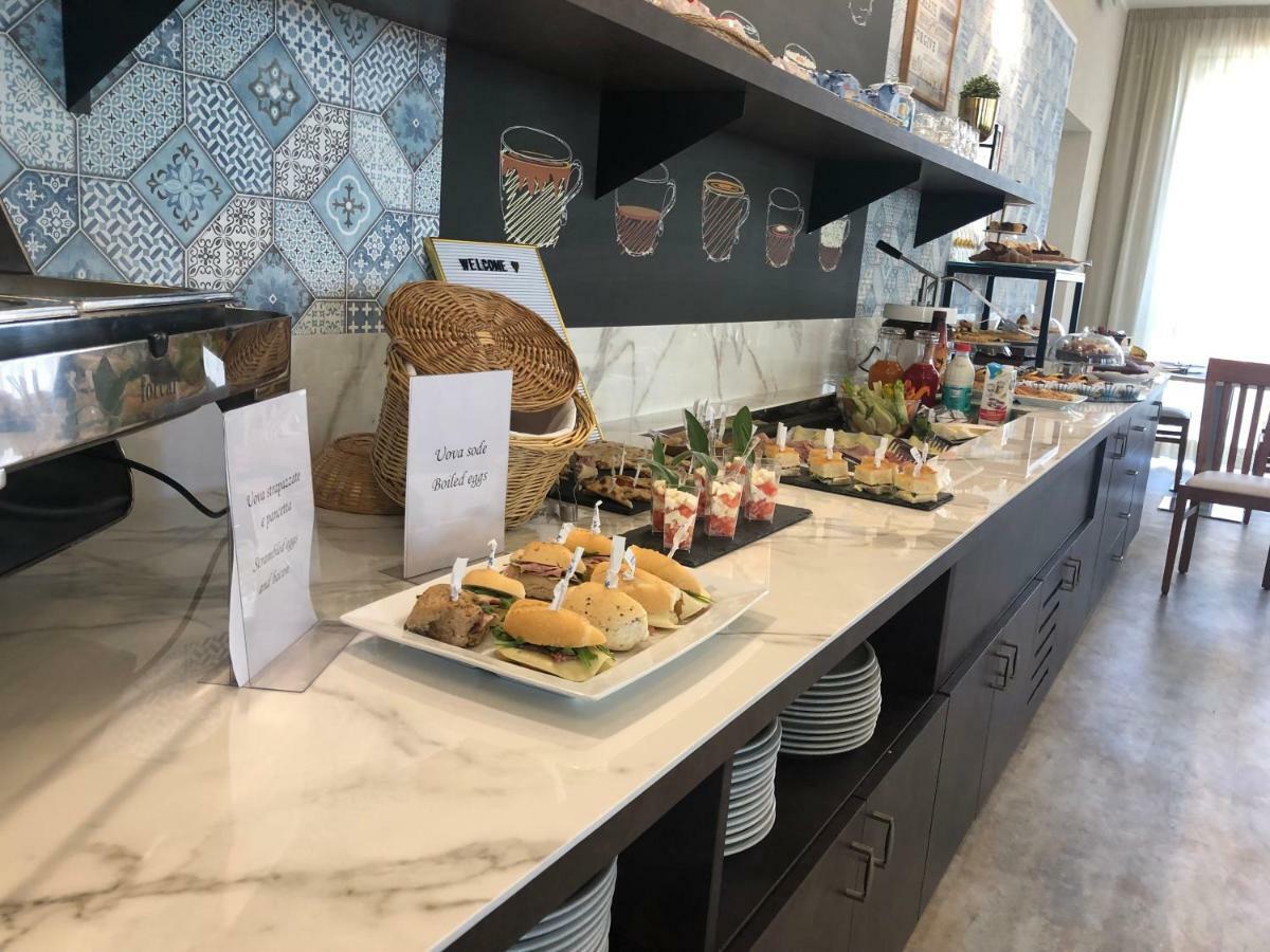 Hotel Rex 리미니 외부 사진